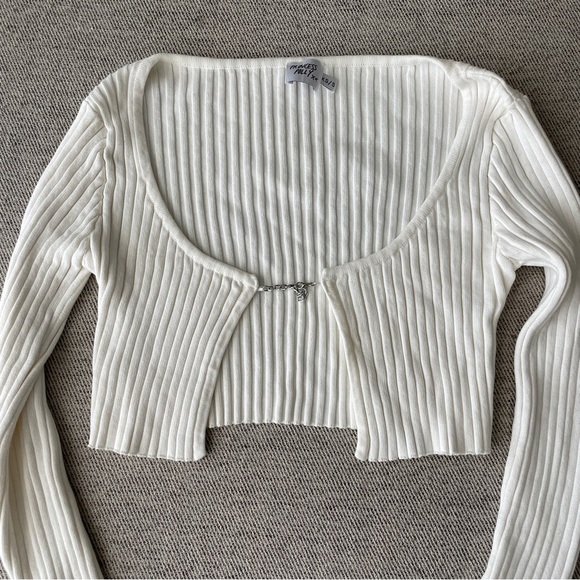 Princess Polly FLETCHER LONG SLEEVE TOP WHITE - Picture 3 of 4